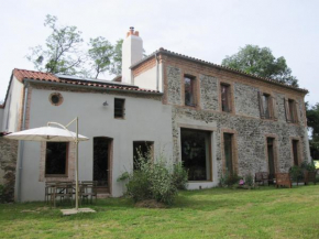 Hotels in La Boissière-Sur-Èvre